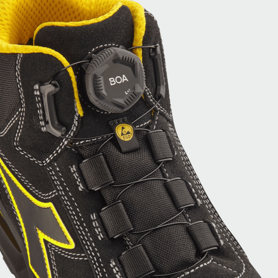 Hi work shoes with a toe cap RUN NET AIRBOX MASTER BOA MID S3S - Black color