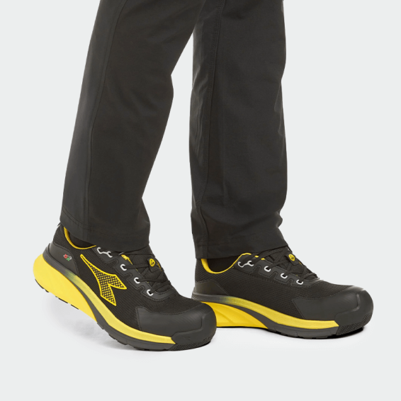 Low work shoes with a toe cap VORTEX DA2 LOW S3S  - Black color