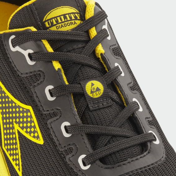Low work shoes with a toe cap VORTEX DA2 LOW S3S  - Black color