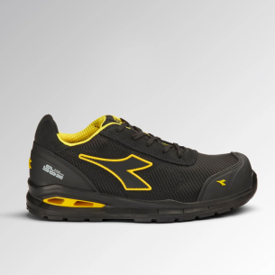 Low work shoes with a toe cap RUN A.BOX CBF LOW S3S - Black color