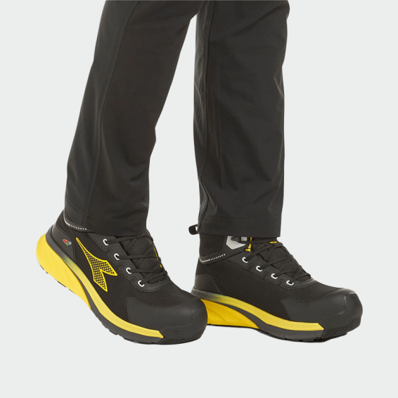 Hi work shoes with a toe cap VORTEX DA2 MID S3S - Black color